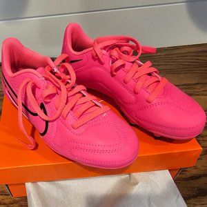 Nike Kids' Tiempo Legend 9 Club FG Soccer Cleats